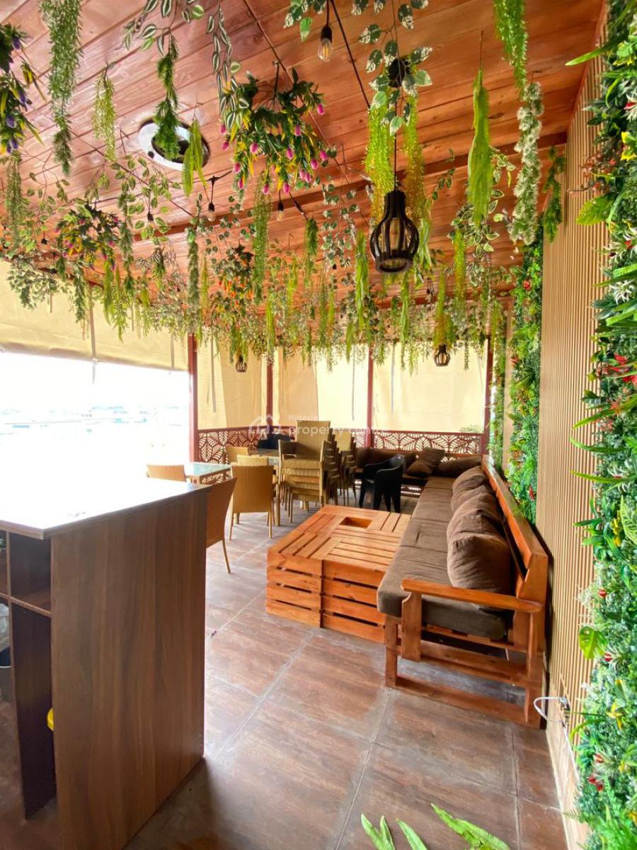Airbnb Starter Pack Large 2 Bedrooms Apartment with Rooftop, Ikota, Lekki, Lagos, Flat / Apartment for Sale