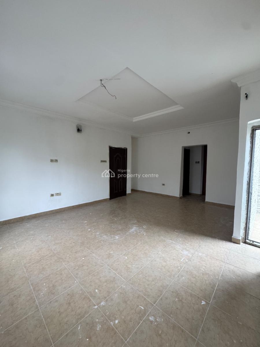 Spacious Master Bedroom with Balcony to Share Kitchen Only, Opposite Emerald Estate, Mobil Road Ilaje Ajah Lagos, Ilaje, Ajah, Lagos, Self Contain (single Rooms) for Rent