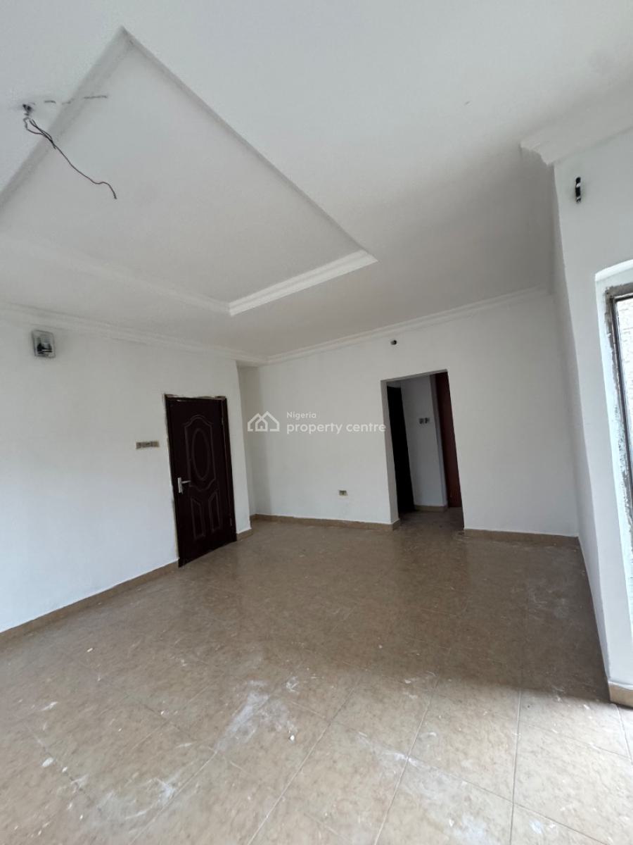 Spacious Master Bedroom with Balcony to Share Kitchen Only, Opposite Emerald Estate, Mobil Road Ilaje Ajah Lagos, Ilaje, Ajah, Lagos, Self Contain (single Rooms) for Rent