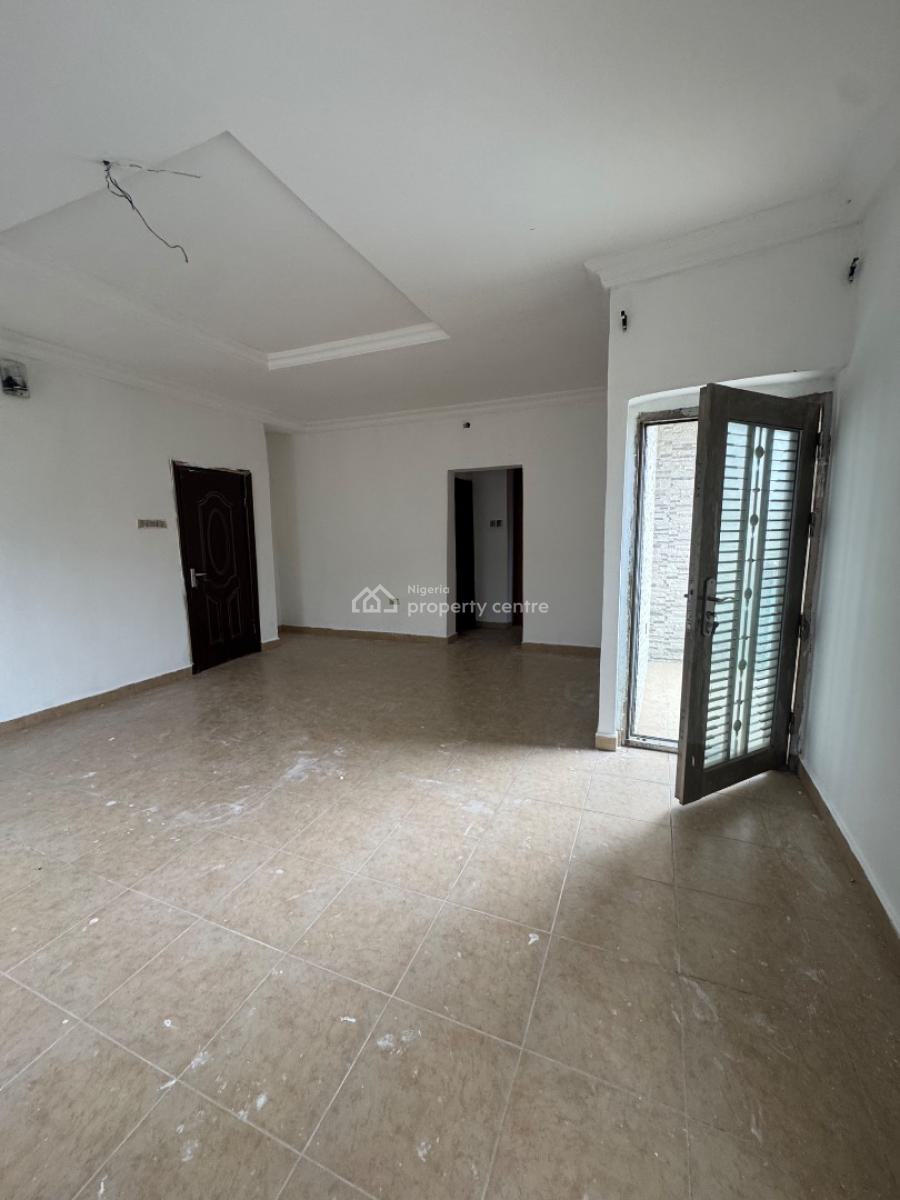 Spacious Master Bedroom with Balcony to Share Kitchen Only, Opposite Emerald Estate, Mobil Road Ilaje Ajah Lagos, Ilaje, Ajah, Lagos, Self Contain (single Rooms) for Rent