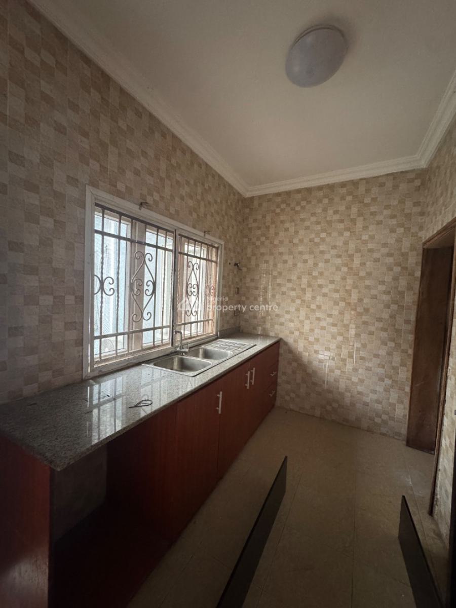 Spacious Master Bedroom with Balcony to Share Kitchen Only, Opposite Emerald Estate, Mobil Road Ilaje Ajah Lagos, Ilaje, Ajah, Lagos, Self Contain (single Rooms) for Rent