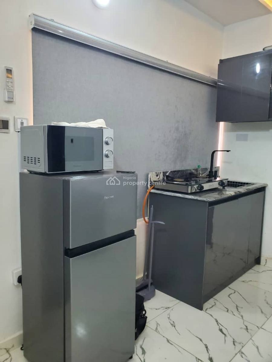 Hoolio_apartment Ibeto Spain One Bedroom Apartment, Tunde Ogbeha Street, Gudu, Abuja, Flat / Apartment Short Let