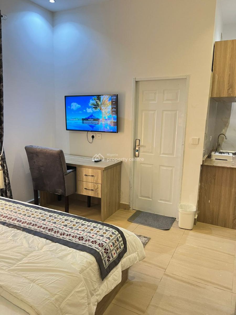 One Room Apartment, Yemi-esan Crescent, Jahi, Abuja, Flat / Apartment Short Let