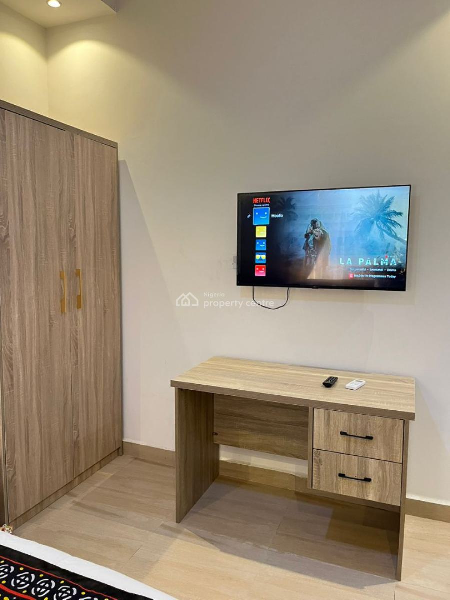 One Room Apartment, Yemi-esan Crescent, Jahi, Abuja, Flat / Apartment Short Let