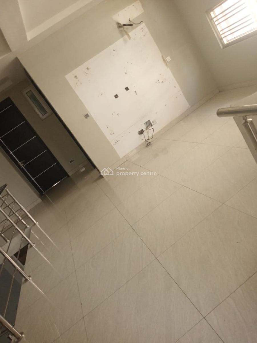 Neat and Spacious 4bed Semi Detached Duplex with Bq, Chevron Drive, Lekki, Lagos, Semi-detached Duplex for Rent