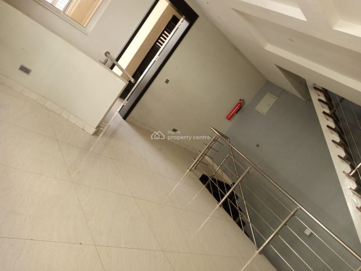 Neat and Spacious 4bed Semi Detached Duplex with Bq, Chevron Drive, Lekki, Lagos, Semi-detached Duplex for Rent