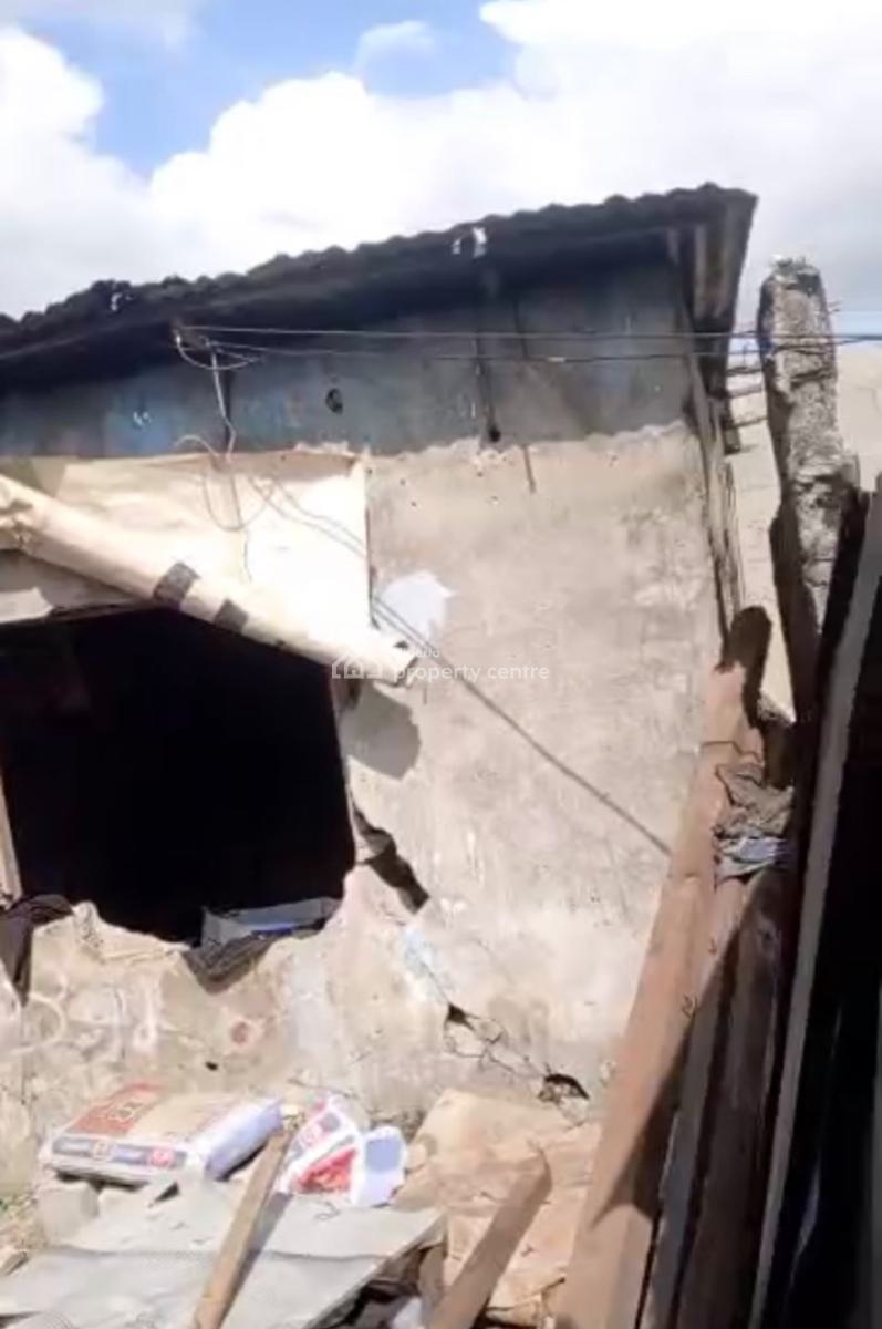 a Demolishable Structure  at Aguda Surulere Off Shakin Crescent, Off Shakin Crescent, Aguda, Surulere, Lagos, Mixed-use Land for Sale