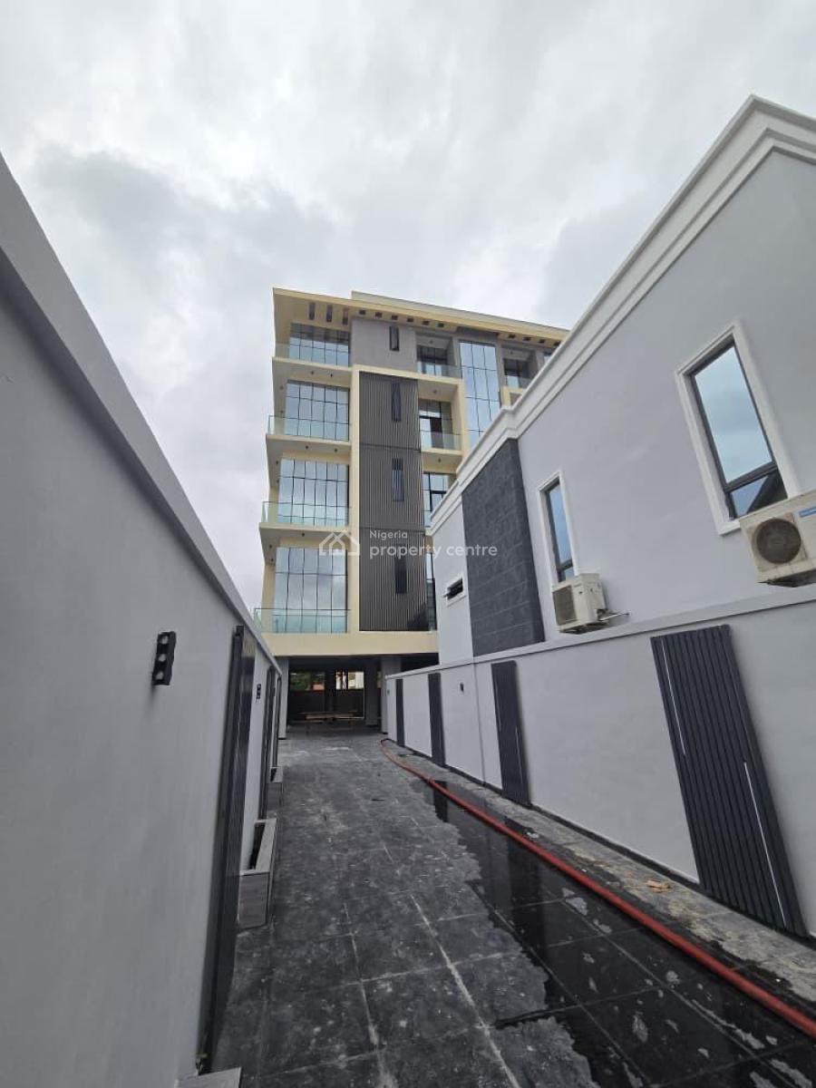 Exquisitely Finished 3 Bedroom Apartment with Elevator, Elegance in Design, Location That Commands Respect, and Secured Estate, Lekki Phase 1, Lekki, Lagos, Flat / Apartment for Sale