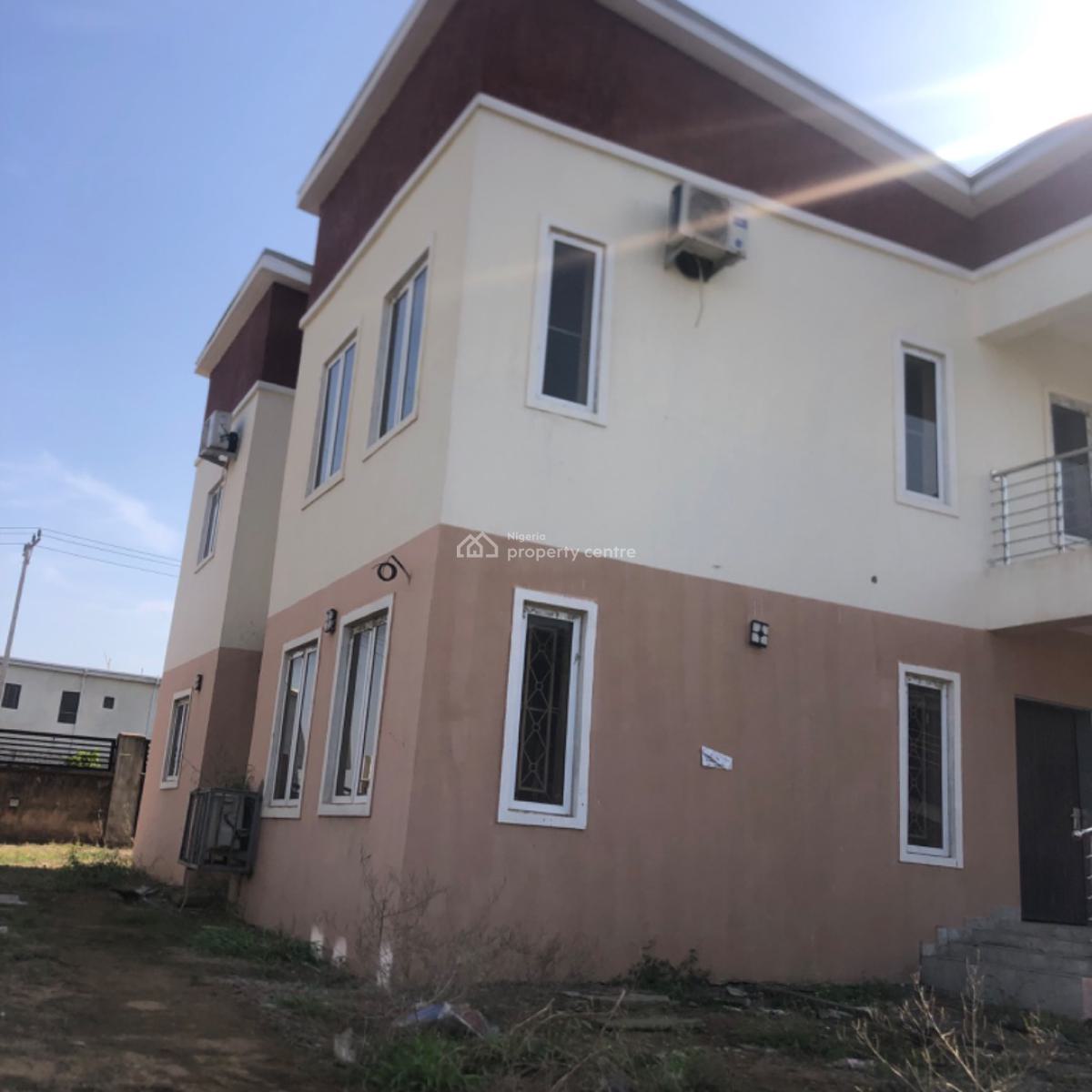 Well Furnished 3 Bedroom Terrace Duplex with Bq, Kiami, Lugbe District, Abuja, Terraced Duplex for Sale