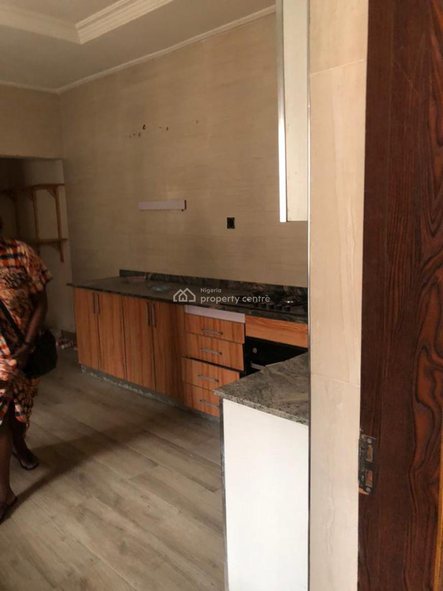 Vacant 3 Bedroom Flat, Off Queens Drive, Old Ikoyi, Ikoyi, Lagos, Flat / Apartment for Sale