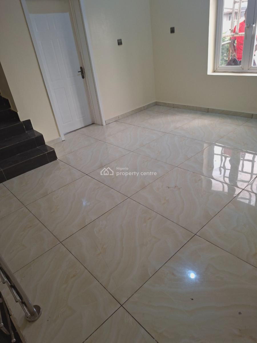4 Bedroom Exclusive Terrace Duplex with Bq, Silas Ilo Close, Guzape District, Abuja, Terraced Duplex for Rent