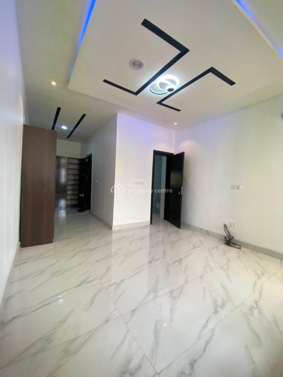 5 Bedroom Semi Detached Duplex with a Room Bq, Daffodil Estate, Second Toll Gate, Lekki, Lagos, Semi-detached Duplex for Sale