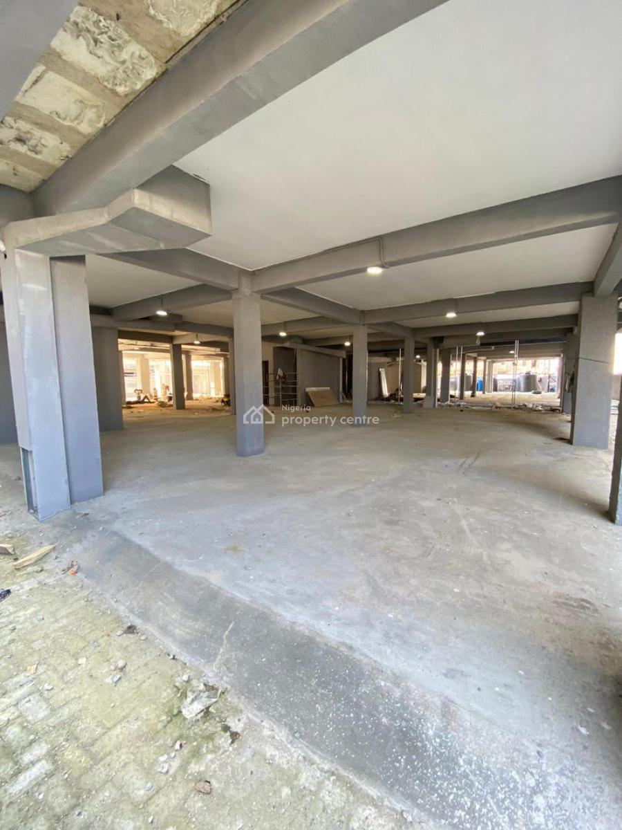 Tastefully Designed 2 Bedroom Apartment with Elevator & Pool., Ready to Move in Prime Shortlet Investment Opportunity, Lekki Phase 1, Lekki, Lagos, Block of Flats for Sale