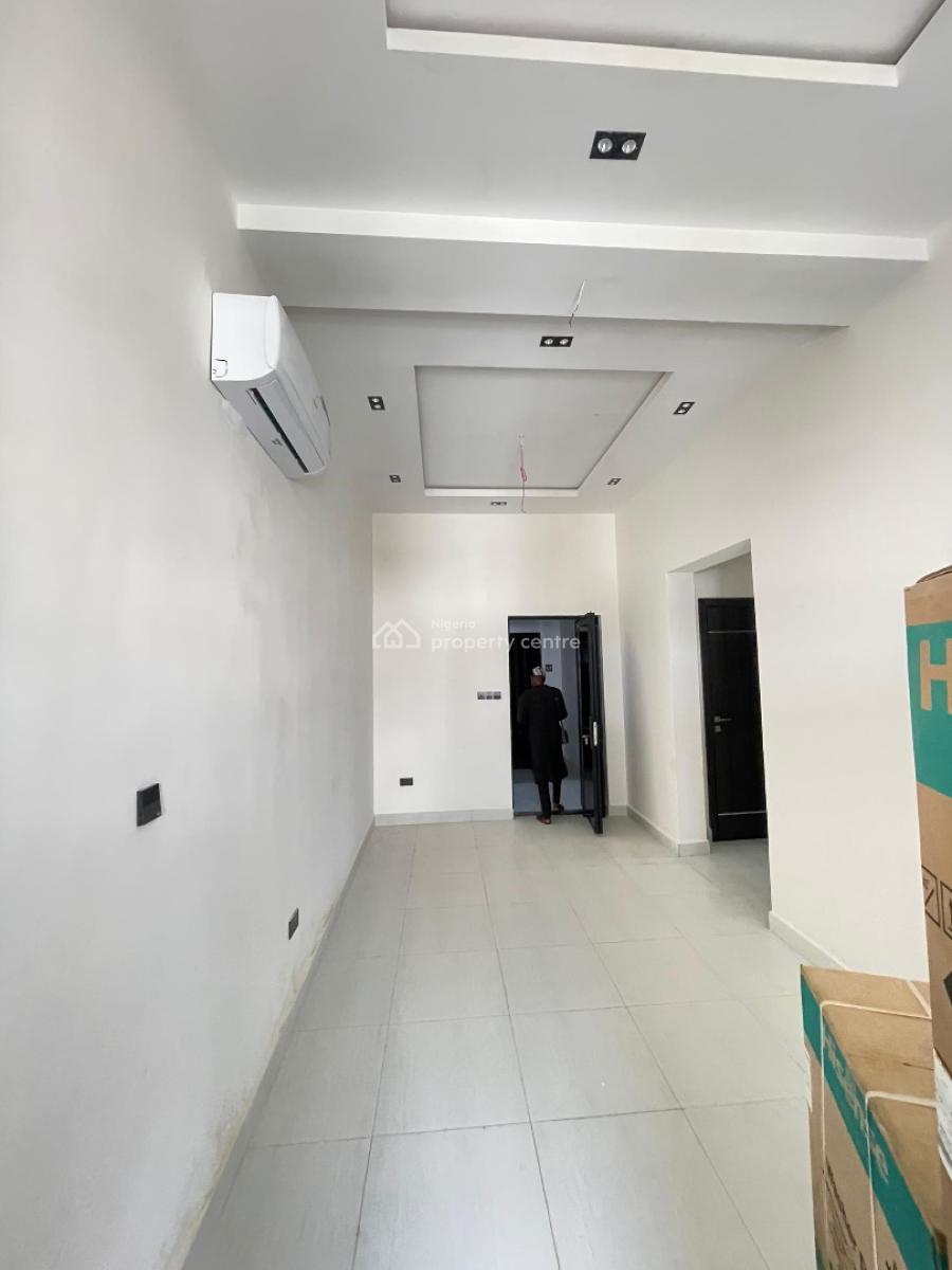 Beautiful 2 Bedroom Apartment, Freedom Way, Lekki, Lagos, Flat / Apartment for Rent