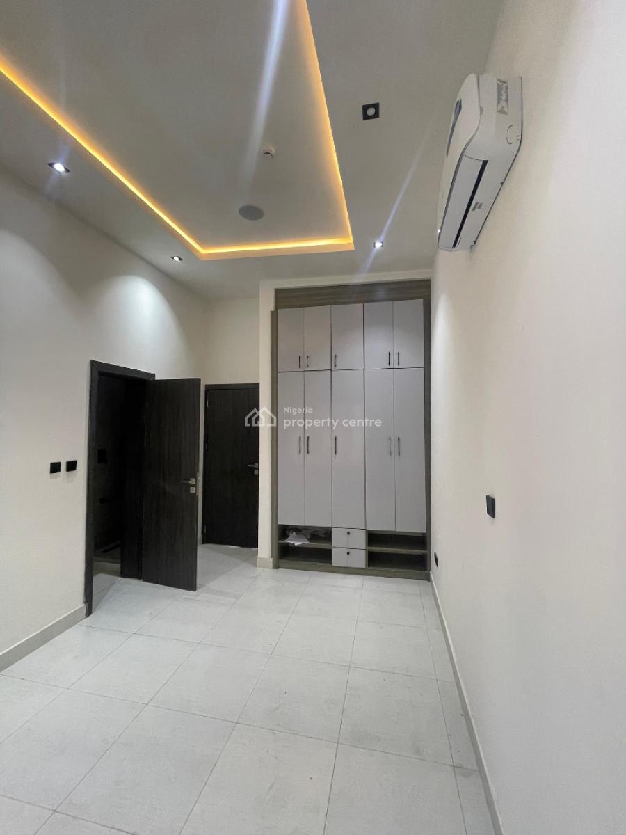 Beautiful 2 Bedroom Apartment, Freedom Way, Lekki, Lagos, Flat / Apartment for Rent