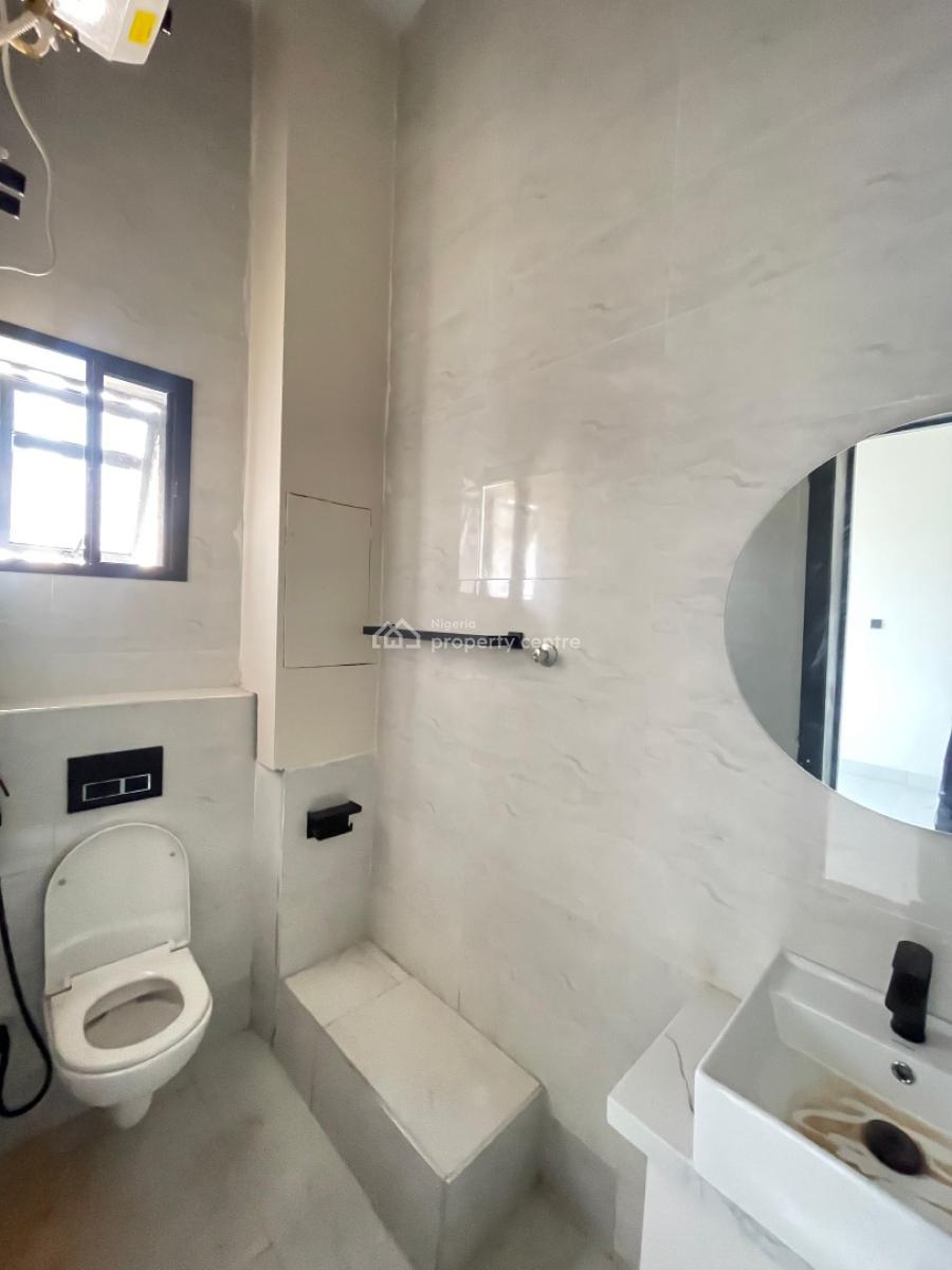 Beautiful 2 Bedroom Apartment, Freedom Way, Lekki, Lagos, Flat / Apartment for Rent