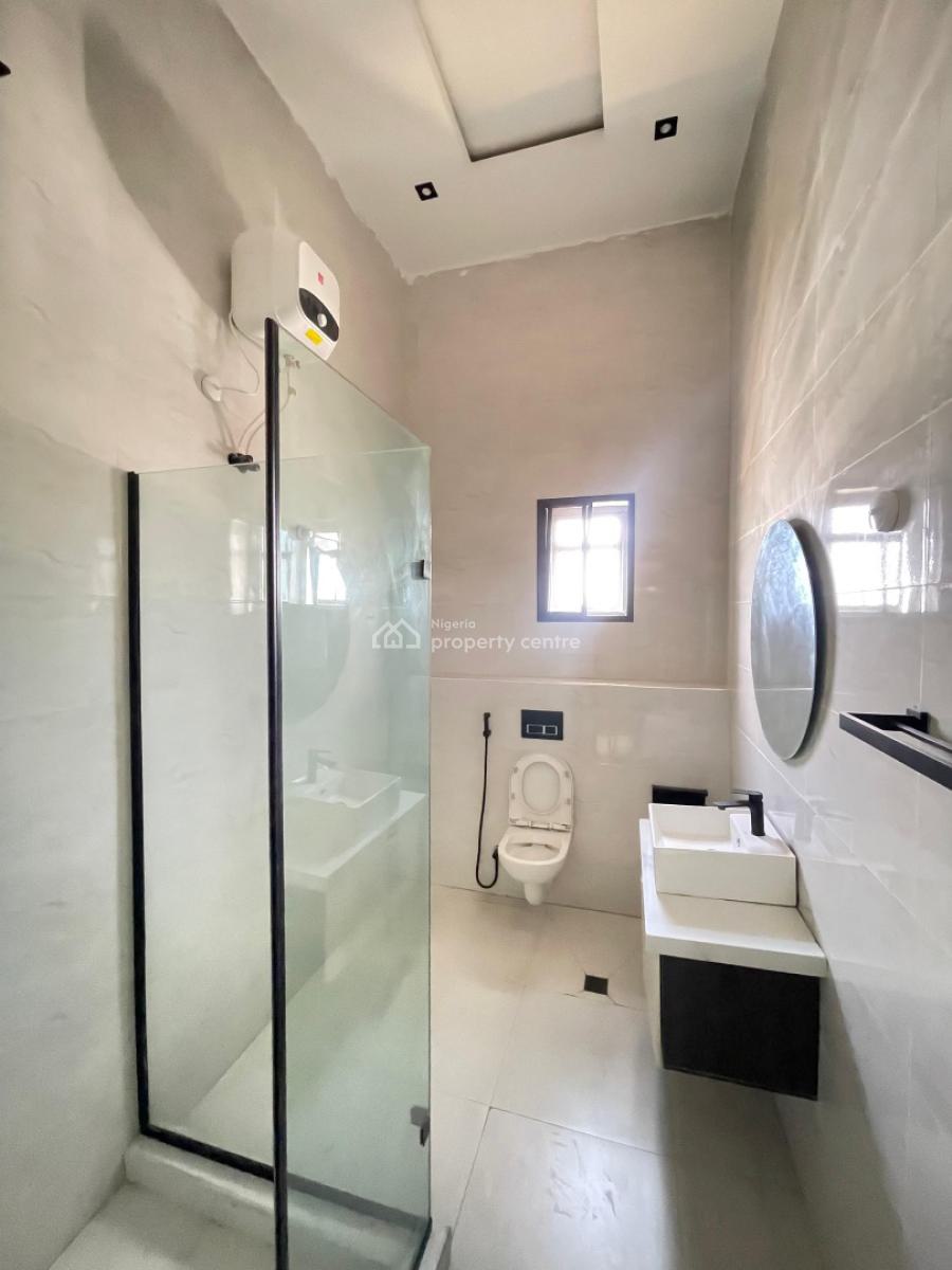 Beautiful 2 Bedroom Apartment, Freedom Way, Lekki, Lagos, Flat / Apartment for Rent