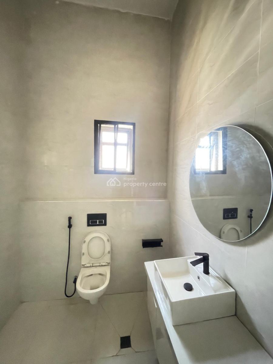 Beautiful 2 Bedroom Apartment, Freedom Way, Lekki, Lagos, Flat / Apartment for Rent