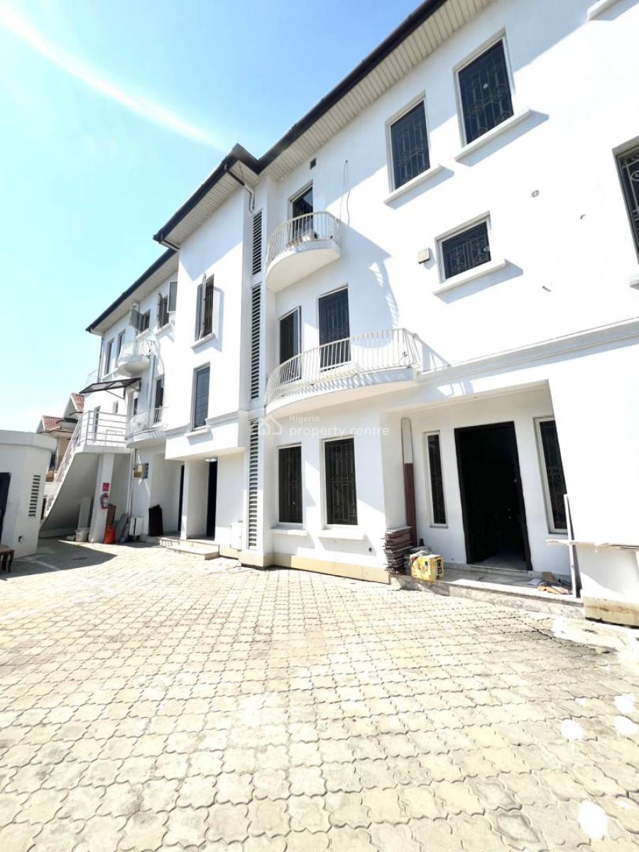 Serviced 1bedroom Apartment in a Secure Estate, Lekki Phase 1, Lekki, Lagos, Flat / Apartment for Rent