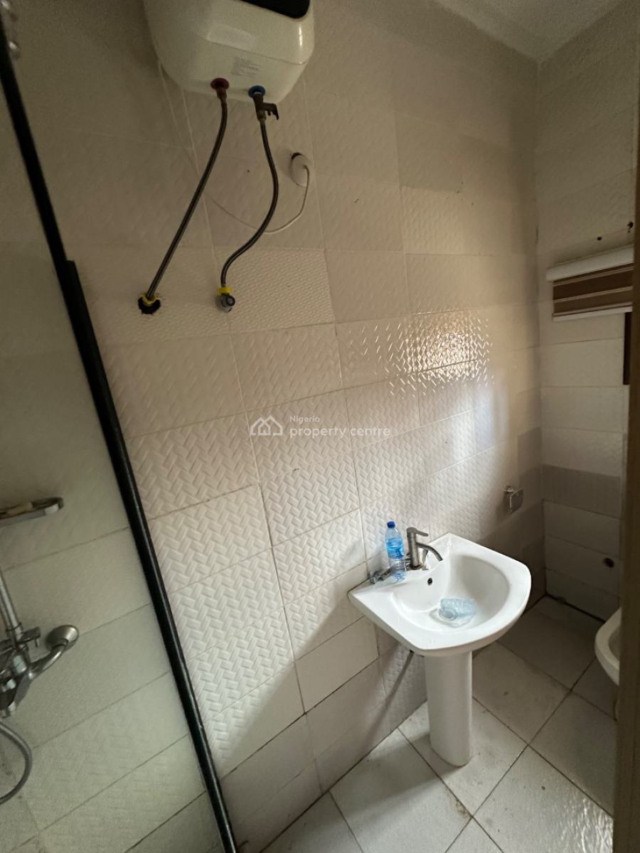 a Well Furnished Studio Apartment in a Decent Neighborhood, First Avenue, Gwarinpa, Abuja, Self Contain (single Rooms) Short Let