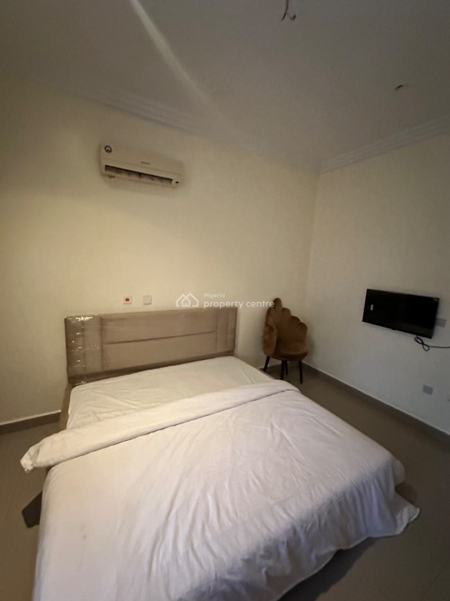 a Well Furnished Studio Apartment in a Decent Neighborhood, First Avenue, Gwarinpa, Abuja, Self Contain (single Rooms) Short Let