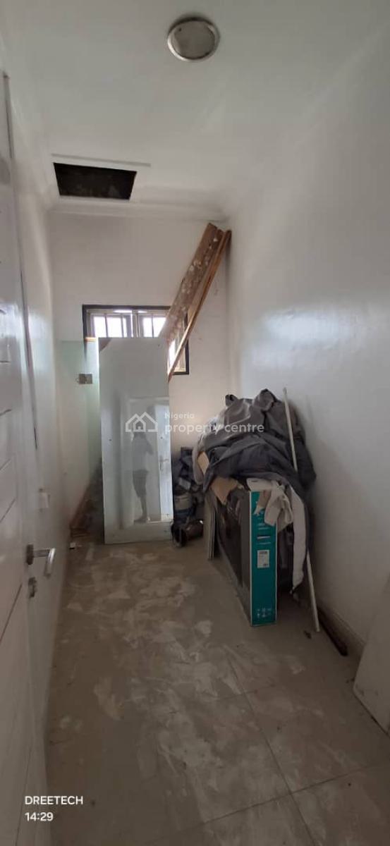 Four Bedroom Semi Detached with Bq, Lekki Phase 1, Lekki, Lagos, Semi-detached Duplex for Rent