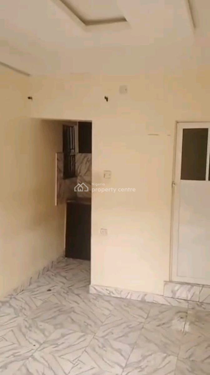 Standard Room Self Contained, Ojuelegba, Ojuelegba, Surulere, Lagos, Self Contain (single Rooms) for Rent