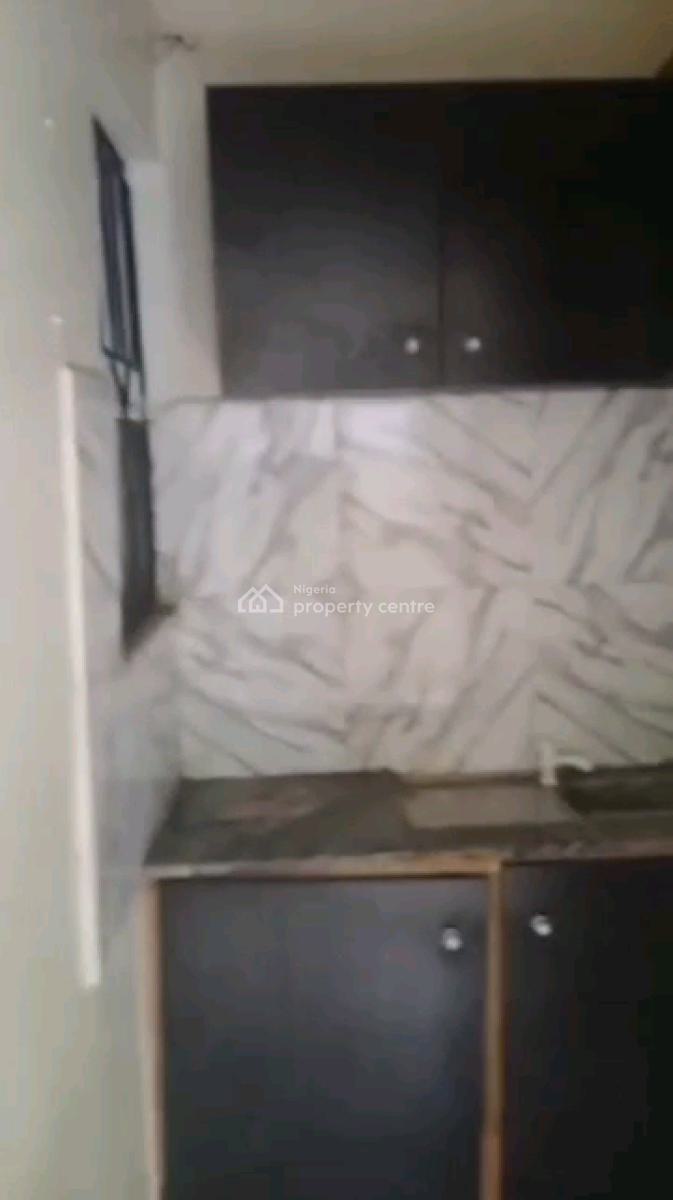 Standard Room Self Contained, Ojuelegba, Ojuelegba, Surulere, Lagos, Self Contain (single Rooms) for Rent