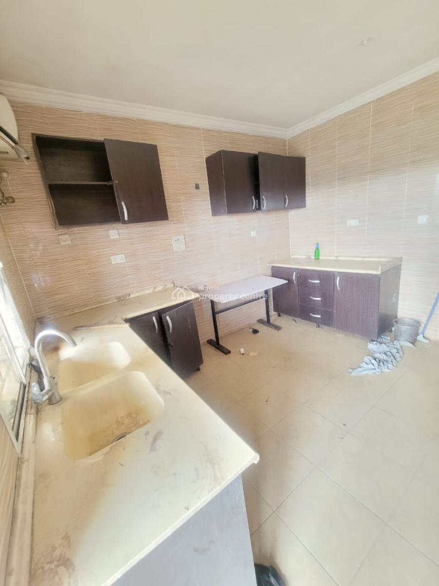 Spacious 4bedroom Penthouse Apartment, Ocean Breeze Estate, Ajah, Lagos, Flat / Apartment for Rent
