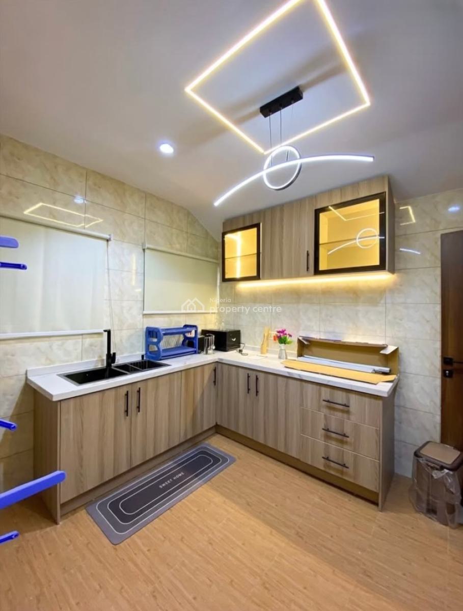 Luxurious and Furnished Studio Apartment with Solar Inverer, Lekki Phase 1, Lekki, Lagos, Flat / Apartment for Rent