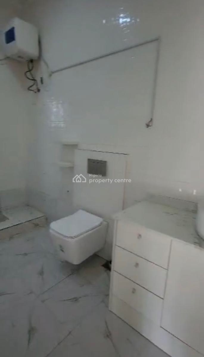 Spacious 2 Bedroom Block of Flat, First Floor, Jahi, Abuja, Flat / Apartment for Rent