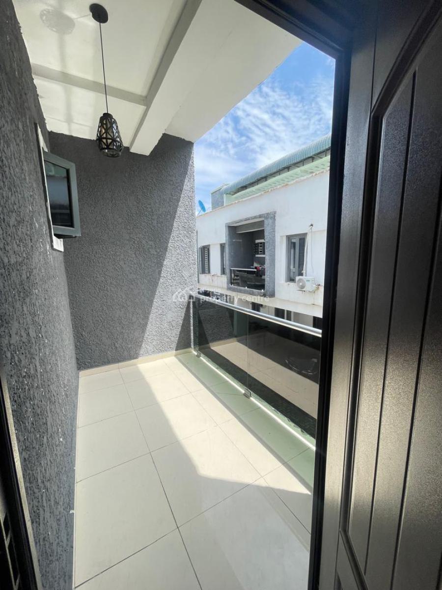 Luxurious Spacious Fully Furnished Master Bedroom, Orchid Road, Lekki Phase 2, Lekki, Lagos, Self Contain (single Rooms) for Rent