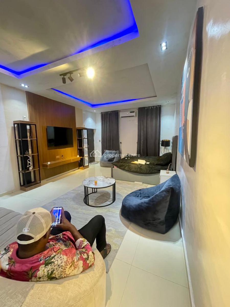 Luxurious Spacious Fully Furnished Master Bedroom, Orchid Road, Lekki Phase 2, Lekki, Lagos, Self Contain (single Rooms) for Rent