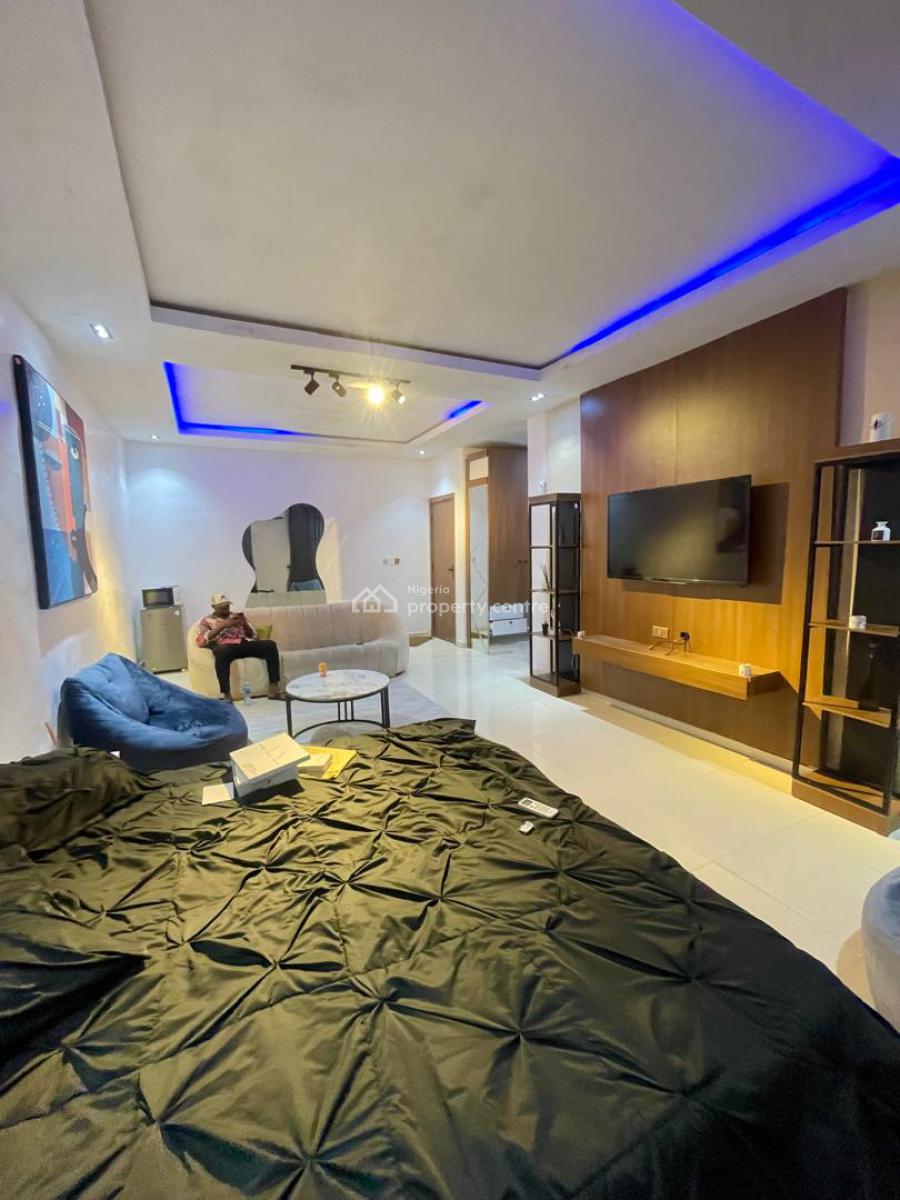Luxurious Spacious Fully Furnished Master Bedroom, Orchid Road, Lekki Phase 2, Lekki, Lagos, Self Contain (single Rooms) for Rent