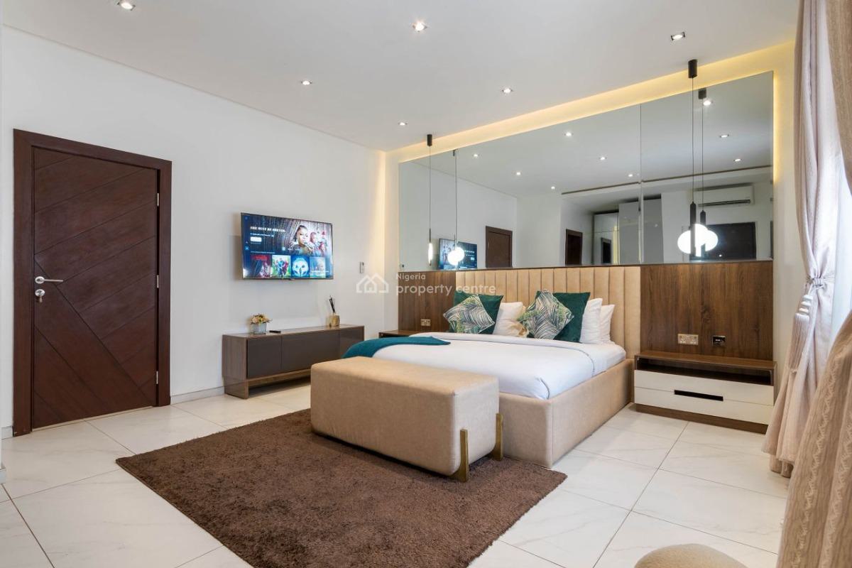 Luxurious 4 Bedrooms Duplex with Pool, Gym & Private Chef, Bayview Estate, Ikate Elegushi, Lekki, Lagos, Terraced Duplex Short Let