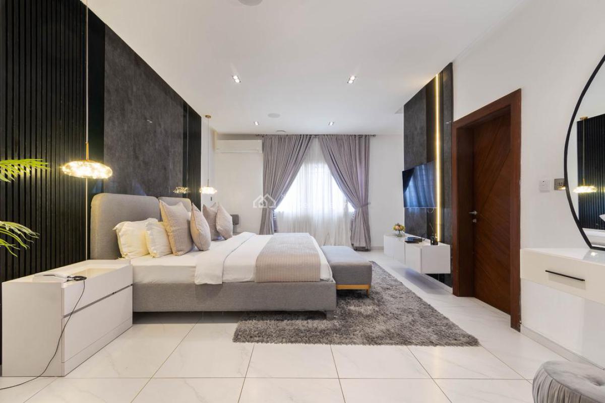 Luxurious 4 Bedrooms Duplex with Pool, Gym & Private Chef, Bayview Estate, Ikate Elegushi, Lekki, Lagos, Terraced Duplex Short Let