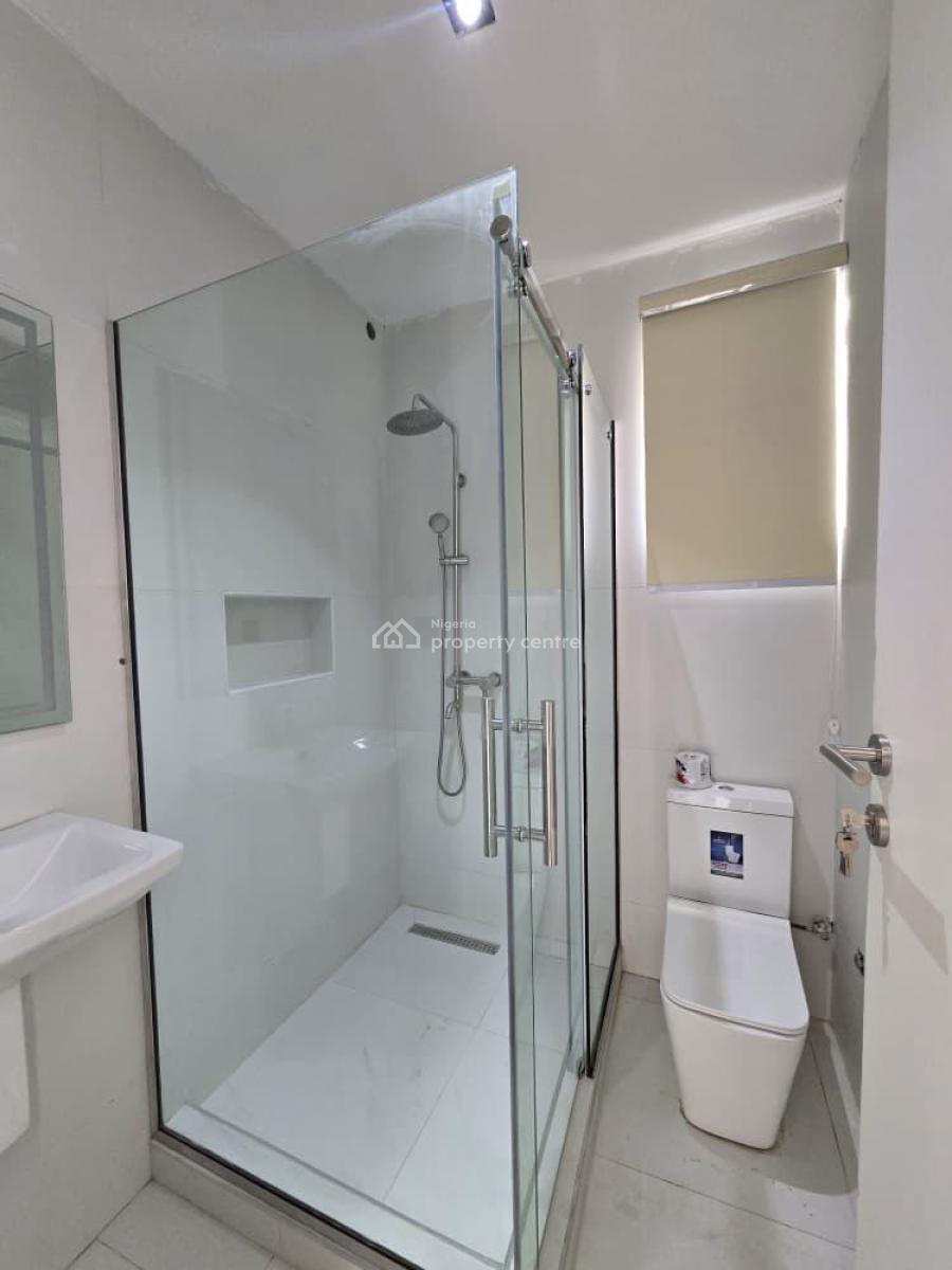 Luxury 2 Bedroom Apartment with 2 Elevators, Gym  and Swimming Pool, Lekki Phase 1, Lekki, Lagos, Flat / Apartment for Sale
