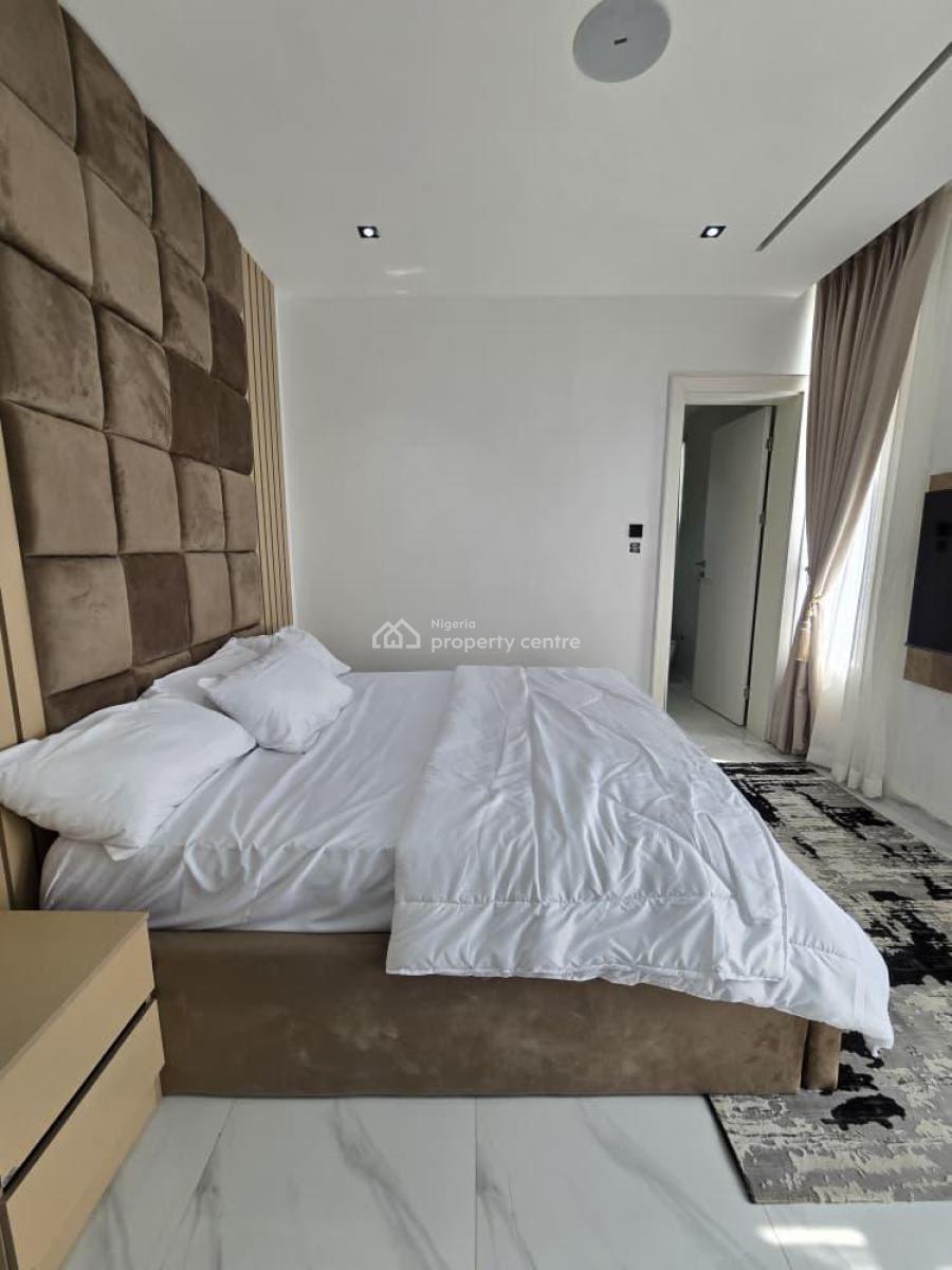 Luxury 2 Bedroom Apartment with 2 Elevators, Gym  and Swimming Pool, Lekki Phase 1, Lekki, Lagos, Flat / Apartment for Sale