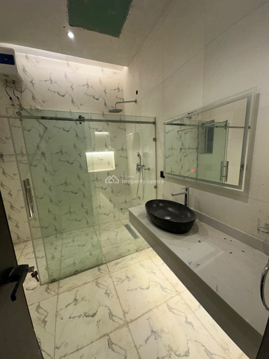 8 Bedroom Detached Duplex, Maitama District, Abuja, House for Sale