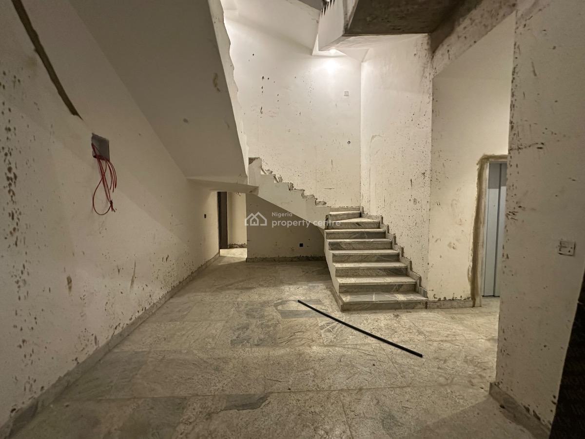 8 Bedroom Detached Duplex, Maitama District, Abuja, House for Sale