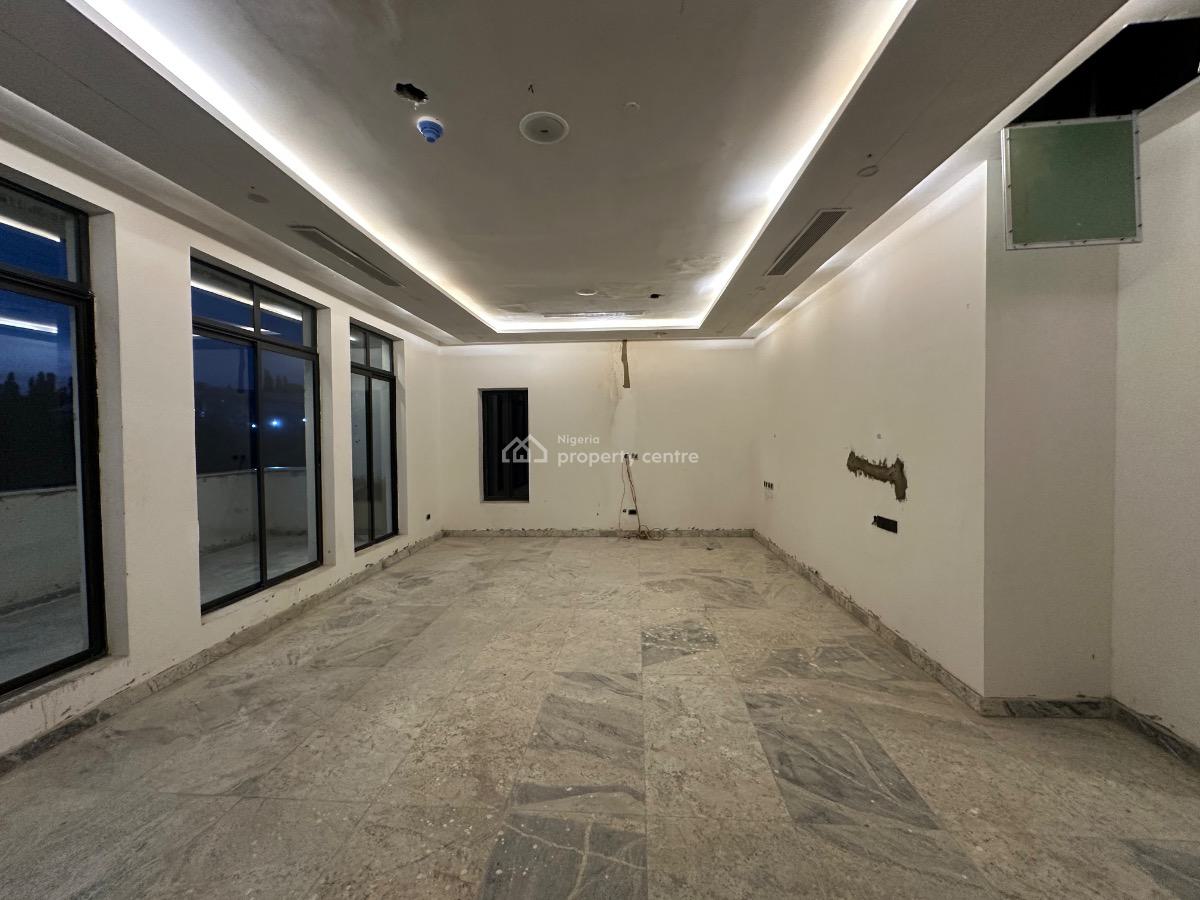 8 Bedroom Detached Duplex, Maitama District, Abuja, House for Sale