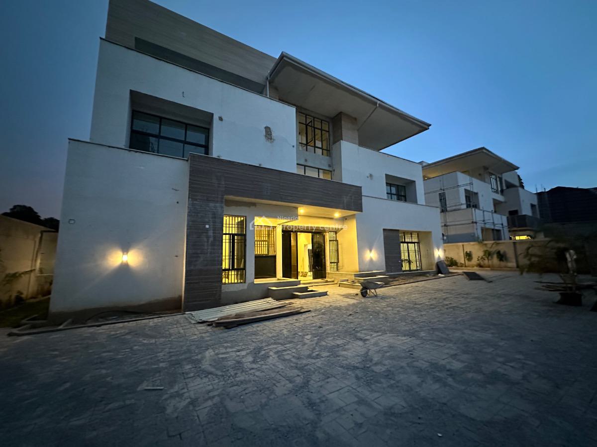 8 Bedroom Detached Duplex, Maitama District, Abuja, House for Sale
