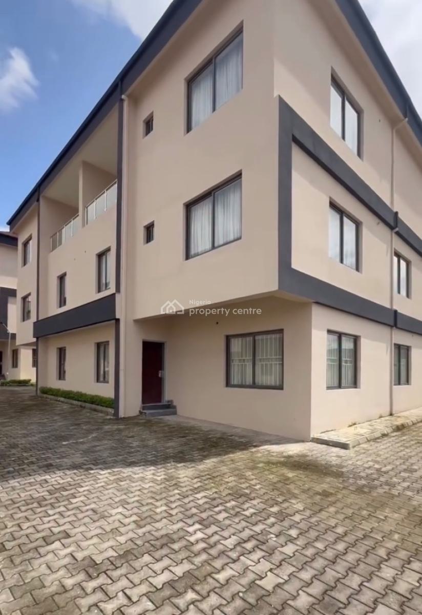 5-bedroom Semi-detached Duplex with Bq -- ₦300m (net), By Mobil, Mabushi, Abuja, Semi-detached Duplex for Sale