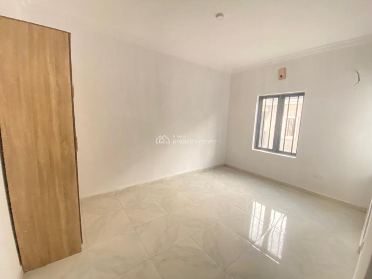 Luxury and Neat 2 Bedroom Apartment in a Good Location, Behind Sky Mall, Sangotedo, Ajah, Lagos, Flat / Apartment for Rent
