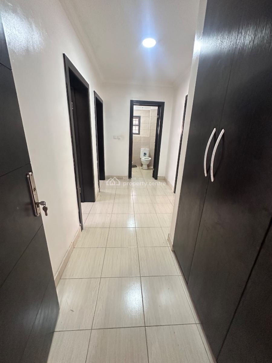 Spacious 3 Bedroom Flat, Osapa London, Osapa, Lekki, Lagos, Flat / Apartment for Rent