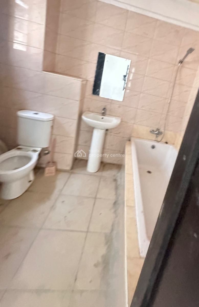 Spacious 3 Bedroom Flat, Osapa London, Osapa, Lekki, Lagos, Flat / Apartment for Rent
