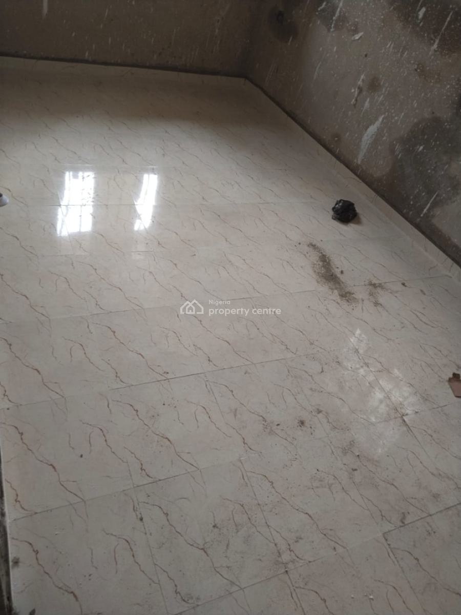 *luxury Massive*, Mini Estate, Palmgrove, Shomolu, Lagos, Flat / Apartment for Rent