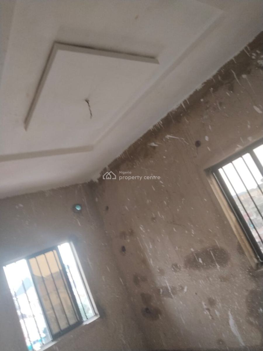*luxury Massive*, Mini Estate, Palmgrove, Shomolu, Lagos, Flat / Apartment for Rent