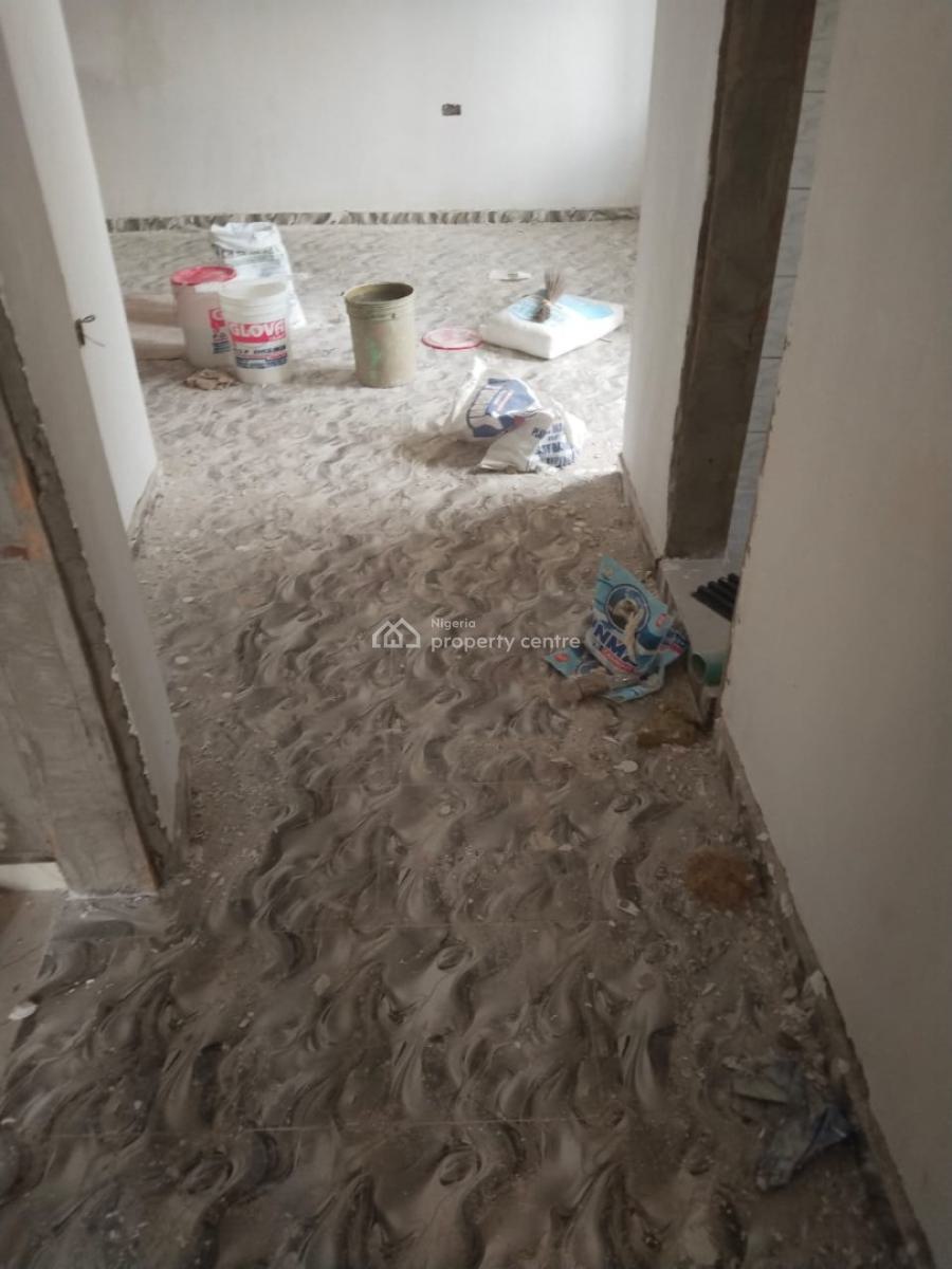 *luxury Massive*, Mini Estate, Palmgrove, Shomolu, Lagos, Flat / Apartment for Rent