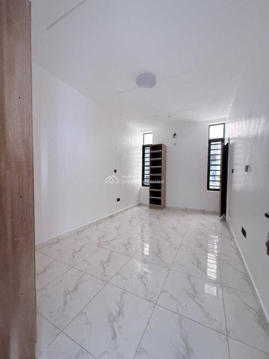 Luxury 2 Bedroom Apartments, Ologolo, Lekki, Lagos, Flat / Apartment for Sale